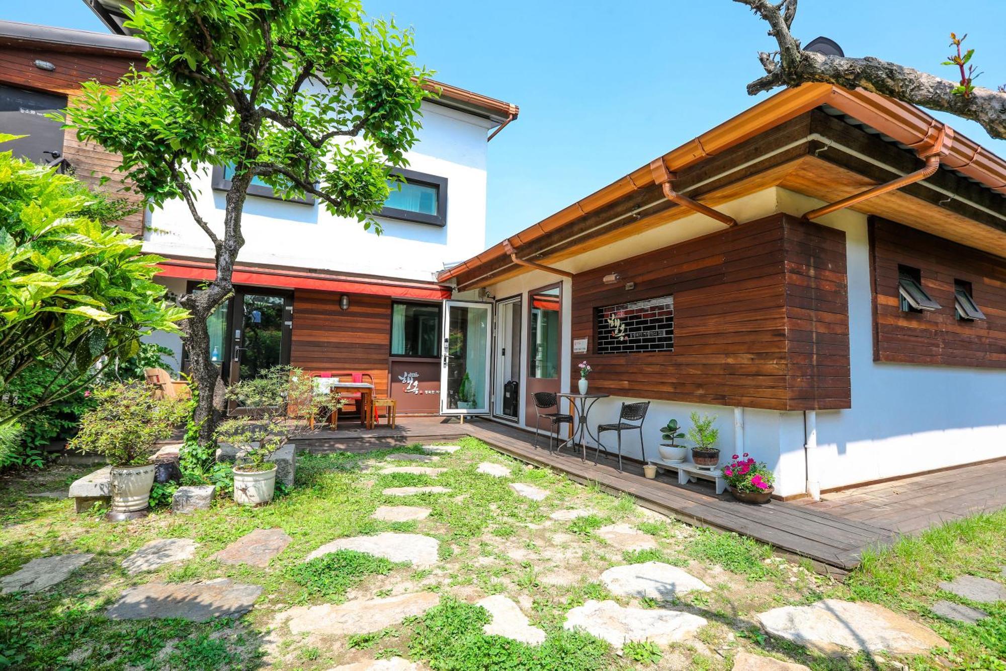 Haengok Guesthouse Jeonju Exteriör bild